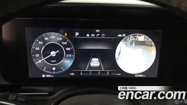 Kia Canival 2022 — photo 11