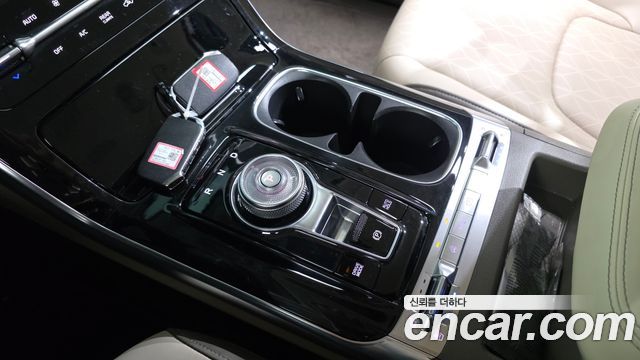 Kia Canival 2022 — photo 12
