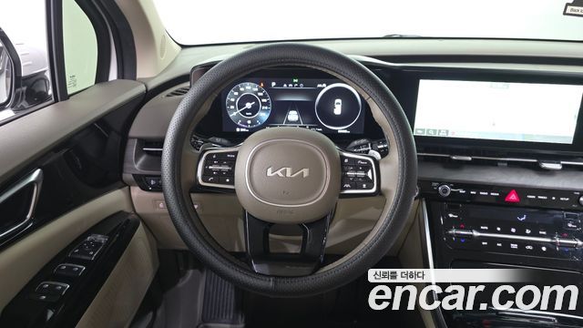 Kia Canival 2022 — photo 19