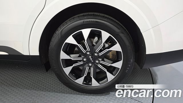 Kia Canival 2022 — photo 7
