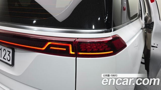 Kia Canival 2022 — photo 9