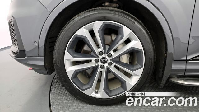 Audi Q7 2022 — photo 5