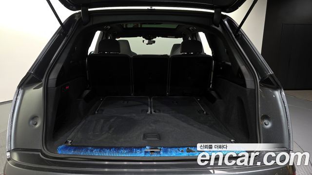 Audi Q7 2022 — photo 26