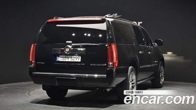 Cadillac Escalade 2013 — photo 2