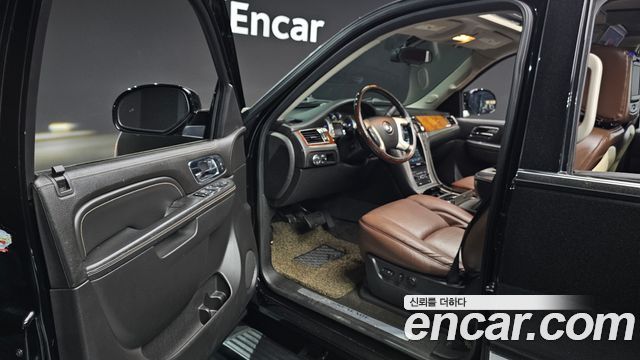 Cadillac Escalade 2013 — photo 10