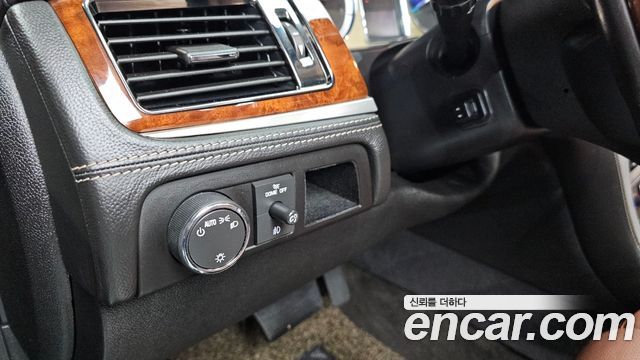 Cadillac Escalade 2013 — photo 16