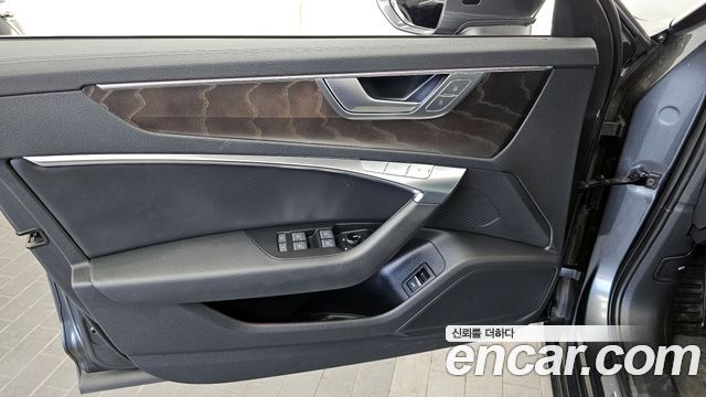 Audi A6 2020 — photo 14