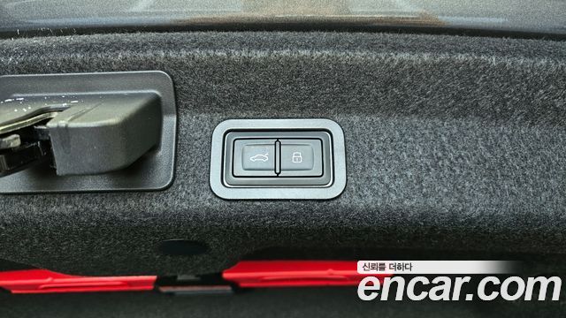 Audi A6 2020 — photo 34