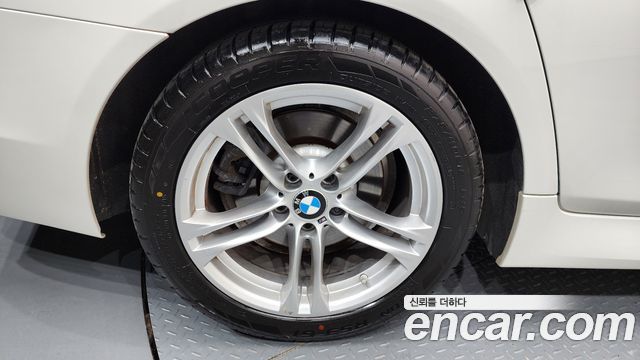 BMW 5-Series 2016 — photo 5