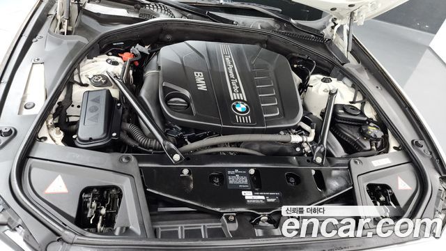 BMW 5-Series 2016 — photo 6