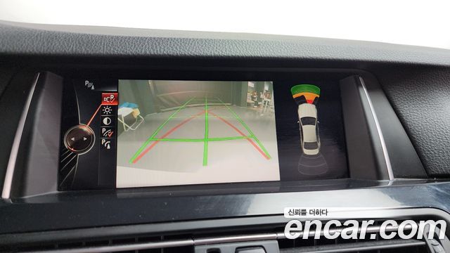 BMW 5-Series 2016 — photo 15
