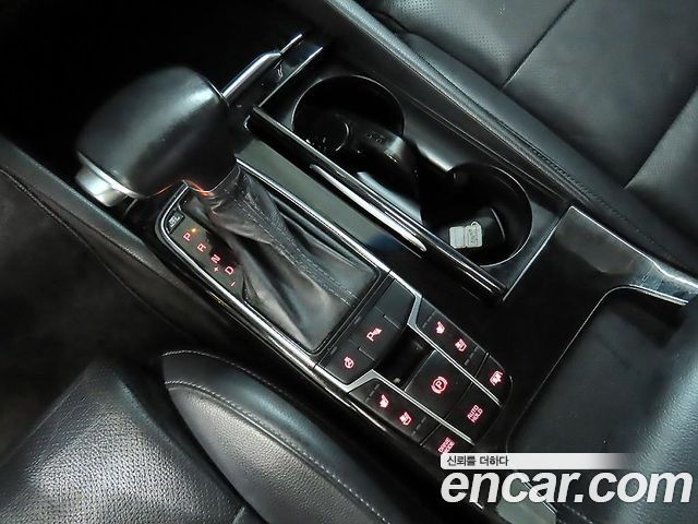 Kia K7 2016 — photo 10