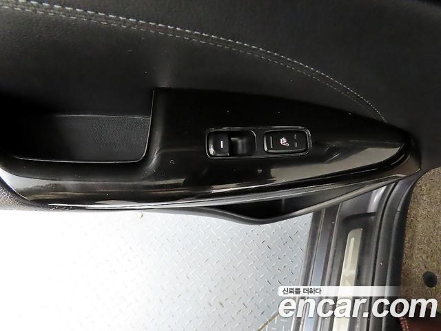 Kia K7 2016 — photo 12