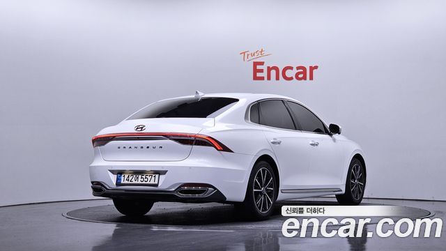 Hyundai Grandeur 2022 — photo 2