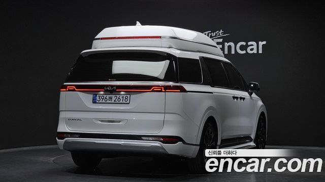 Kia Canival 2022 — photo 2