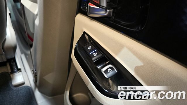 Kia Canival 2022 — photo 19