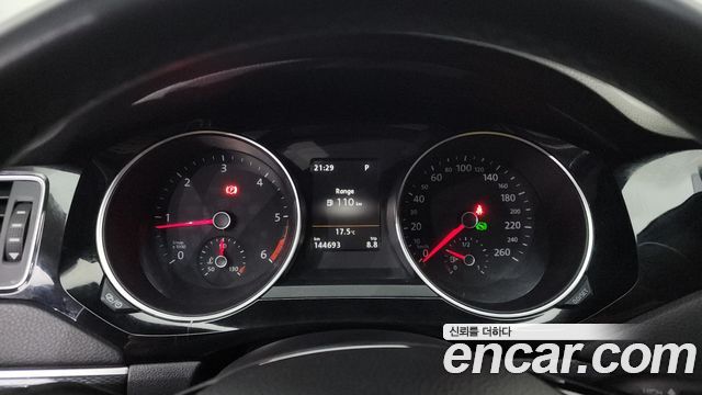 Volkswagen Jetta 2016 — photo 8