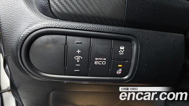 Kia K3 2013 — photo 14