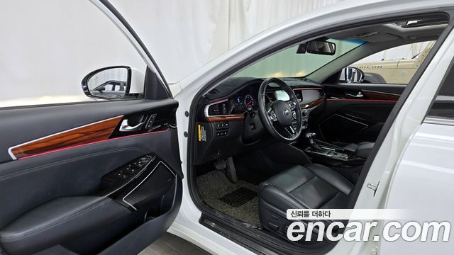 Kia K7 2016 — photo 10