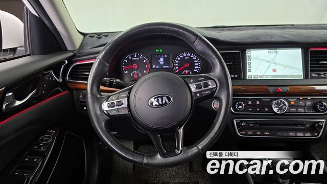 Kia K7 2016 — photo 13