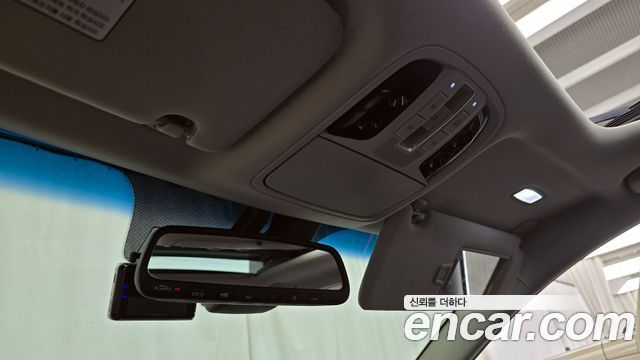 Kia K7 2016 — photo 18