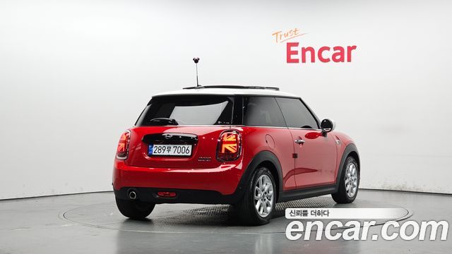 Mini Cooper 2021 — photo 2