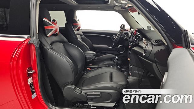 Mini Cooper 2021 — photo 13