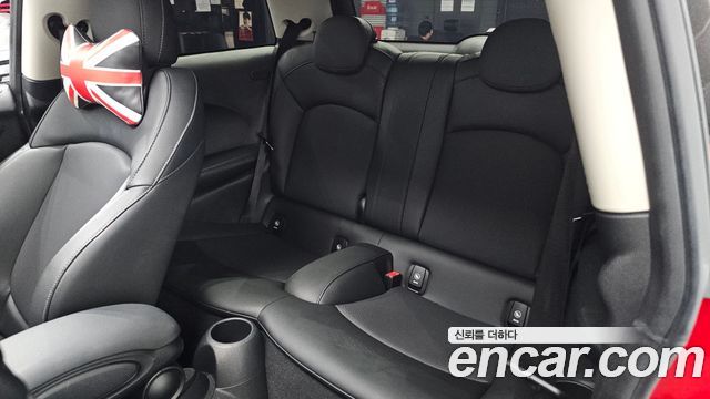 Mini Cooper 2021 — photo 18