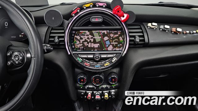 Mini Cooper 2021 — photo 20