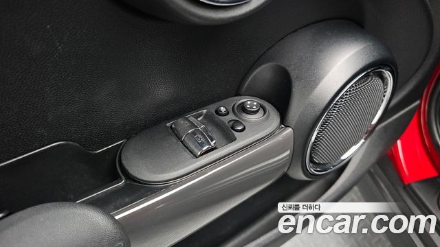 Mini Cooper 2021 — photo 24