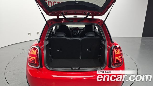 Mini Cooper 2021 — photo 26