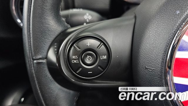 Mini Cooper 2021 — photo 30