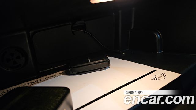 Mini Cooper 2021 — photo 31