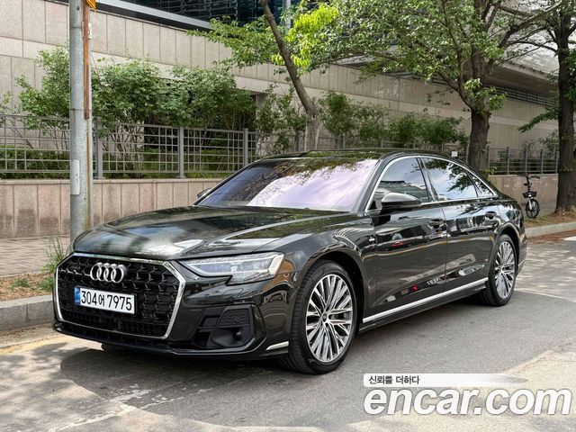 Audi A8 2023 — photo 1