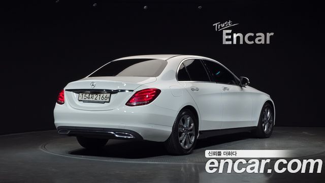 Mercedes-Benz C-Class 2016 — photo 2