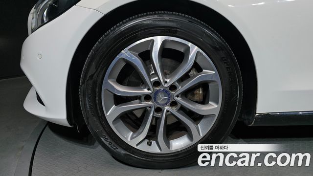 Mercedes-Benz C-Class 2016 — photo 5
