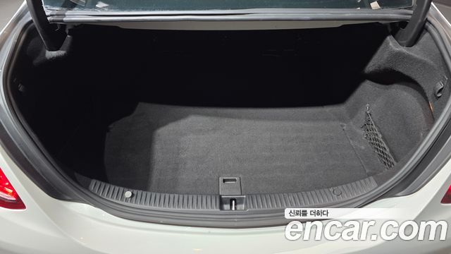 Mercedes-Benz C-Class 2016 — photo 20