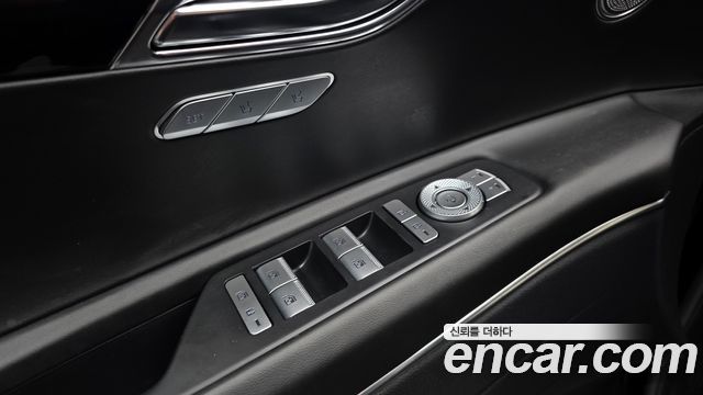 Genesis GV80 2021 — photo 28