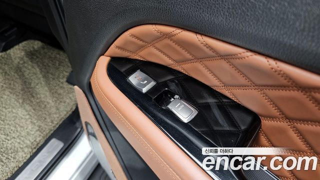 KG Mobility Rexton 2019 — photo 25