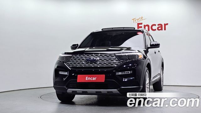 Ford Explorer 2023 — photo 3