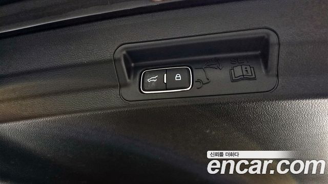 Ford Explorer 2023 — photo 23