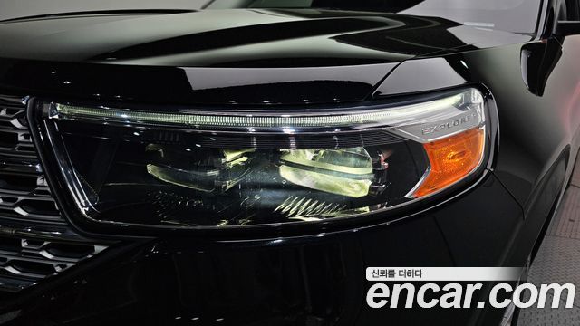 Ford Explorer 2023 — photo 8