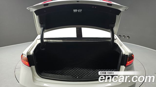 Kia K7 2018 — photo 20