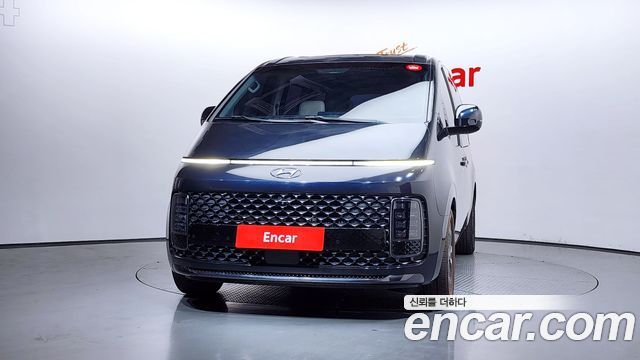 Hyundai Staria 2022 — photo 3