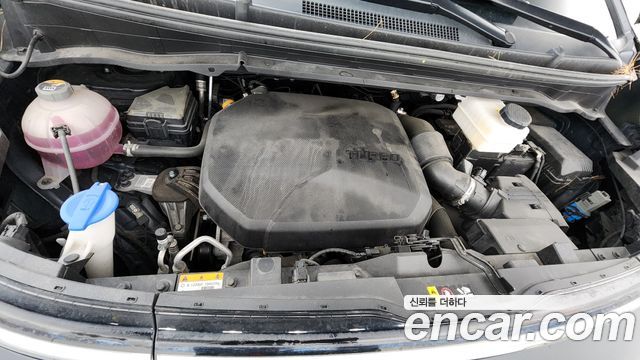 Hyundai Staria 2022 — photo 6