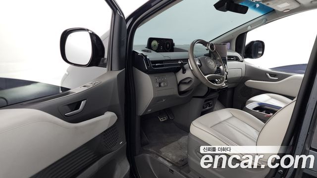 Hyundai Staria 2022 — photo 13