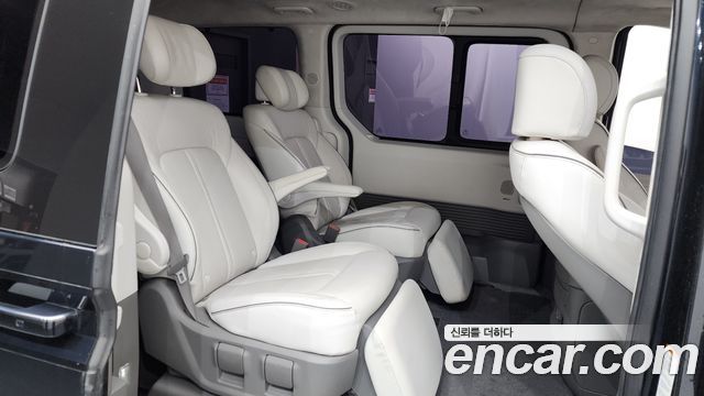 Hyundai Staria 2022 — photo 17