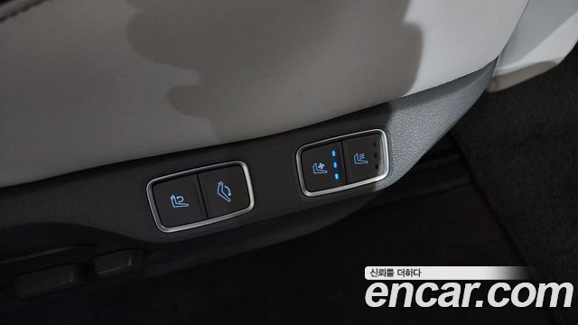 Hyundai Staria 2022 — photo 26