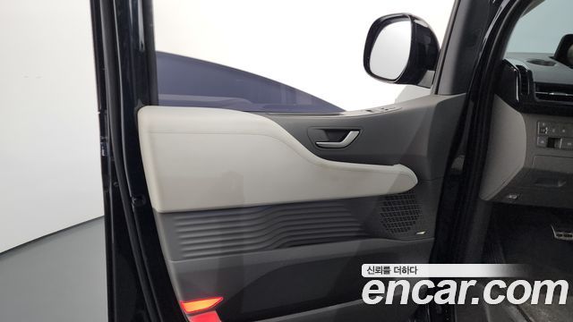 Hyundai Staria 2022 — photo 15