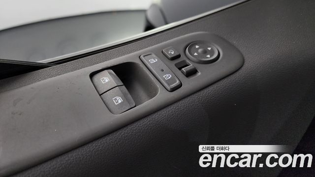 Hyundai Staria 2022 — photo 30